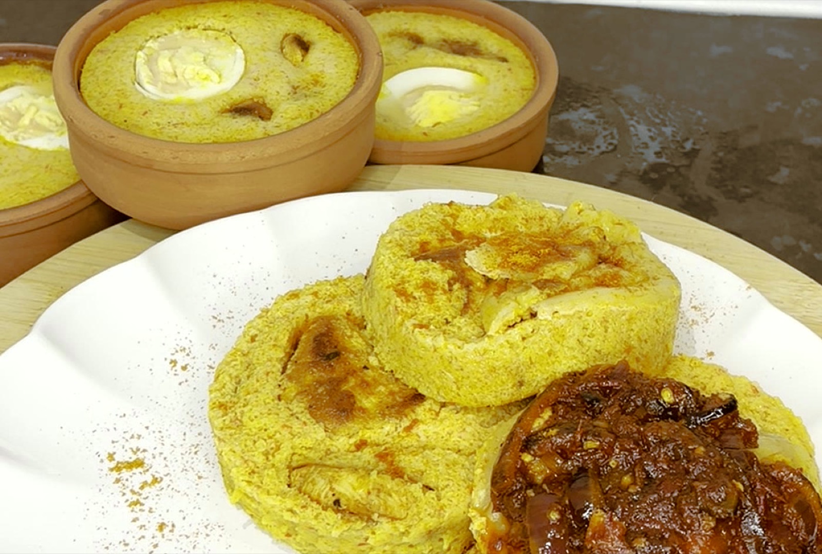 Moi moi steamed bean pudding